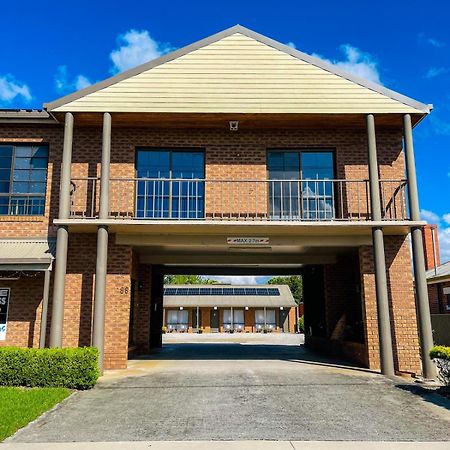 Holbrook Town Centre Motor Inn Εξωτερικό φωτογραφία