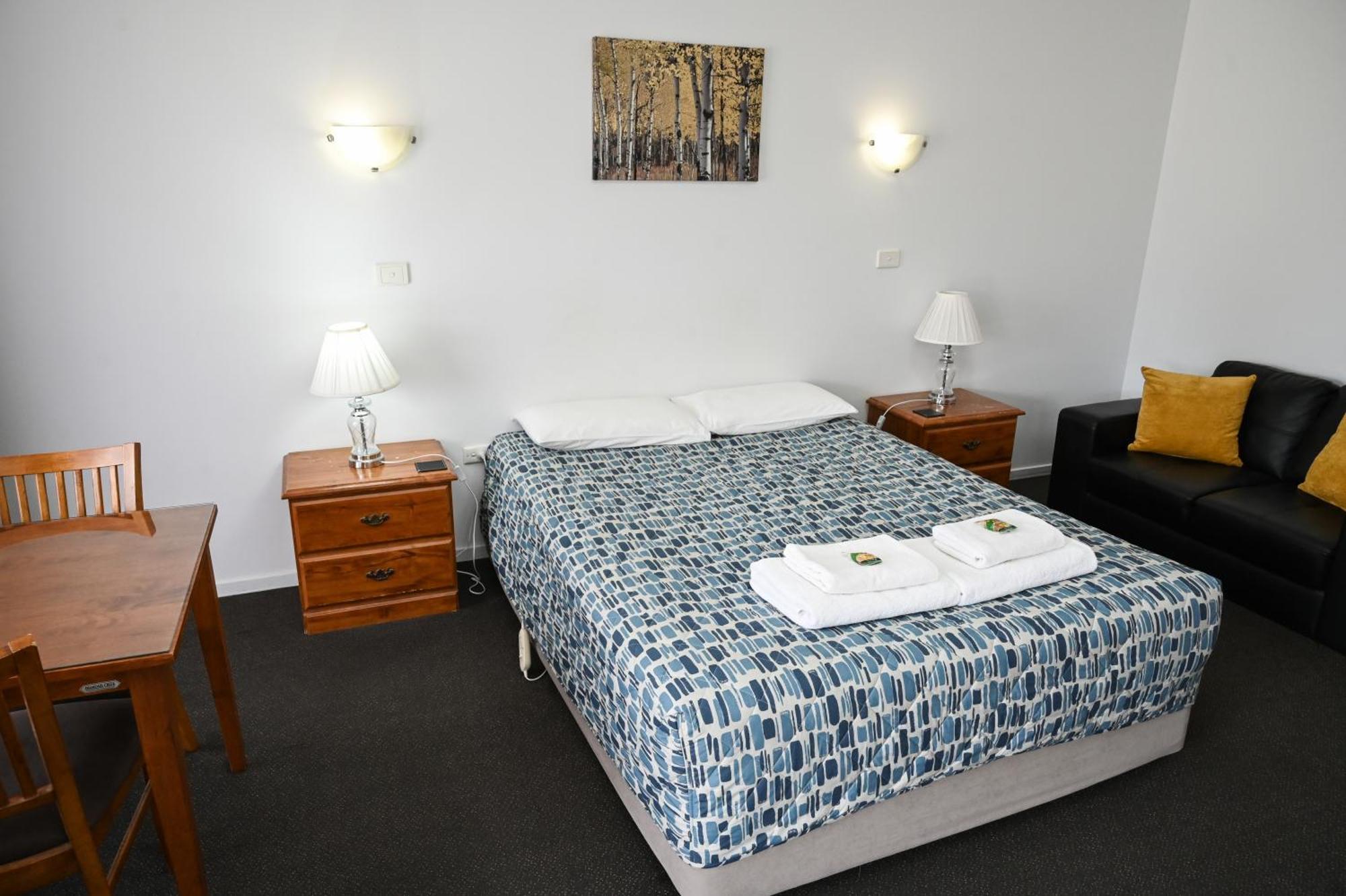 Holbrook Town Centre Motor Inn Εξωτερικό φωτογραφία