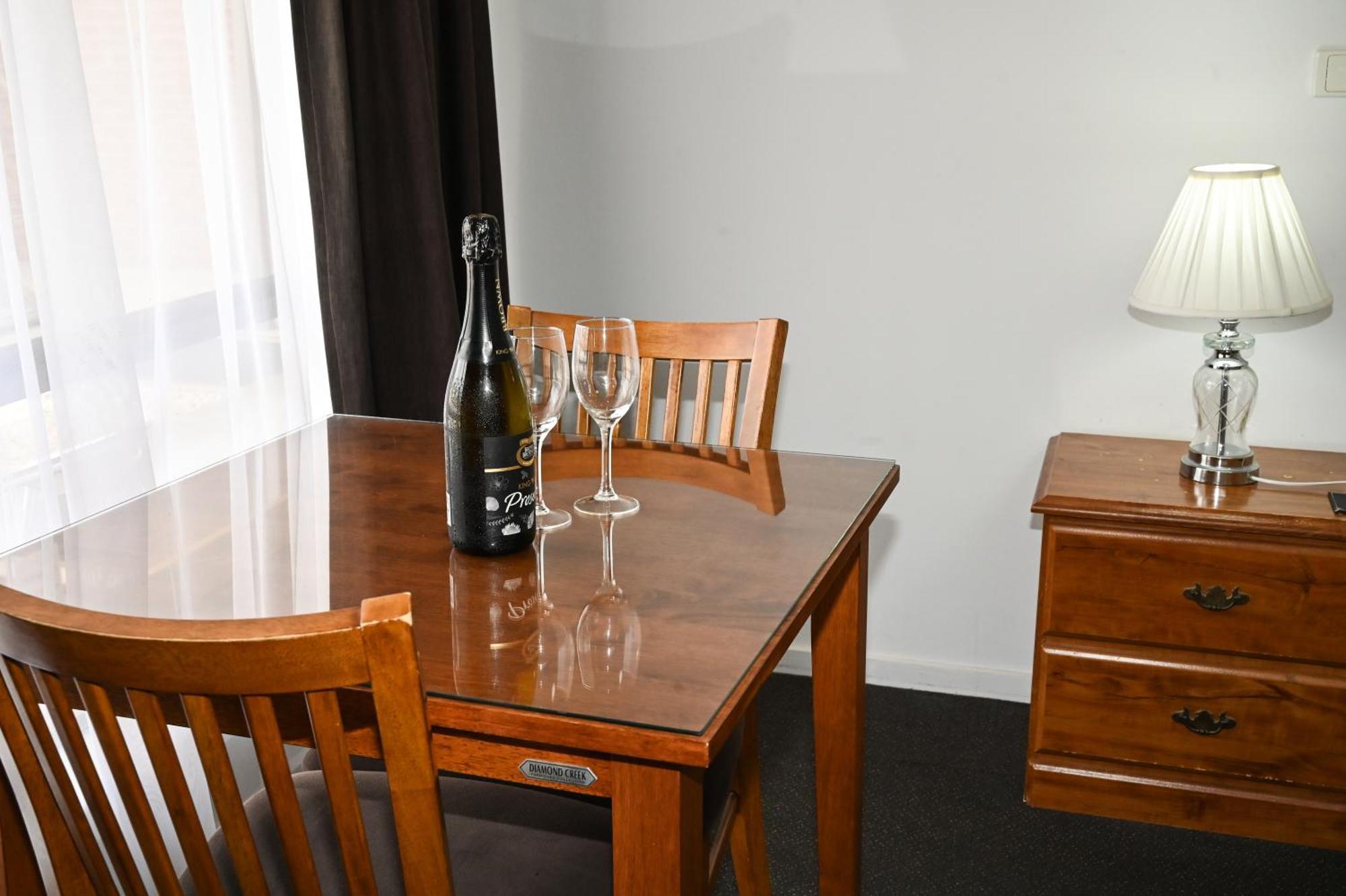 Holbrook Town Centre Motor Inn Εξωτερικό φωτογραφία