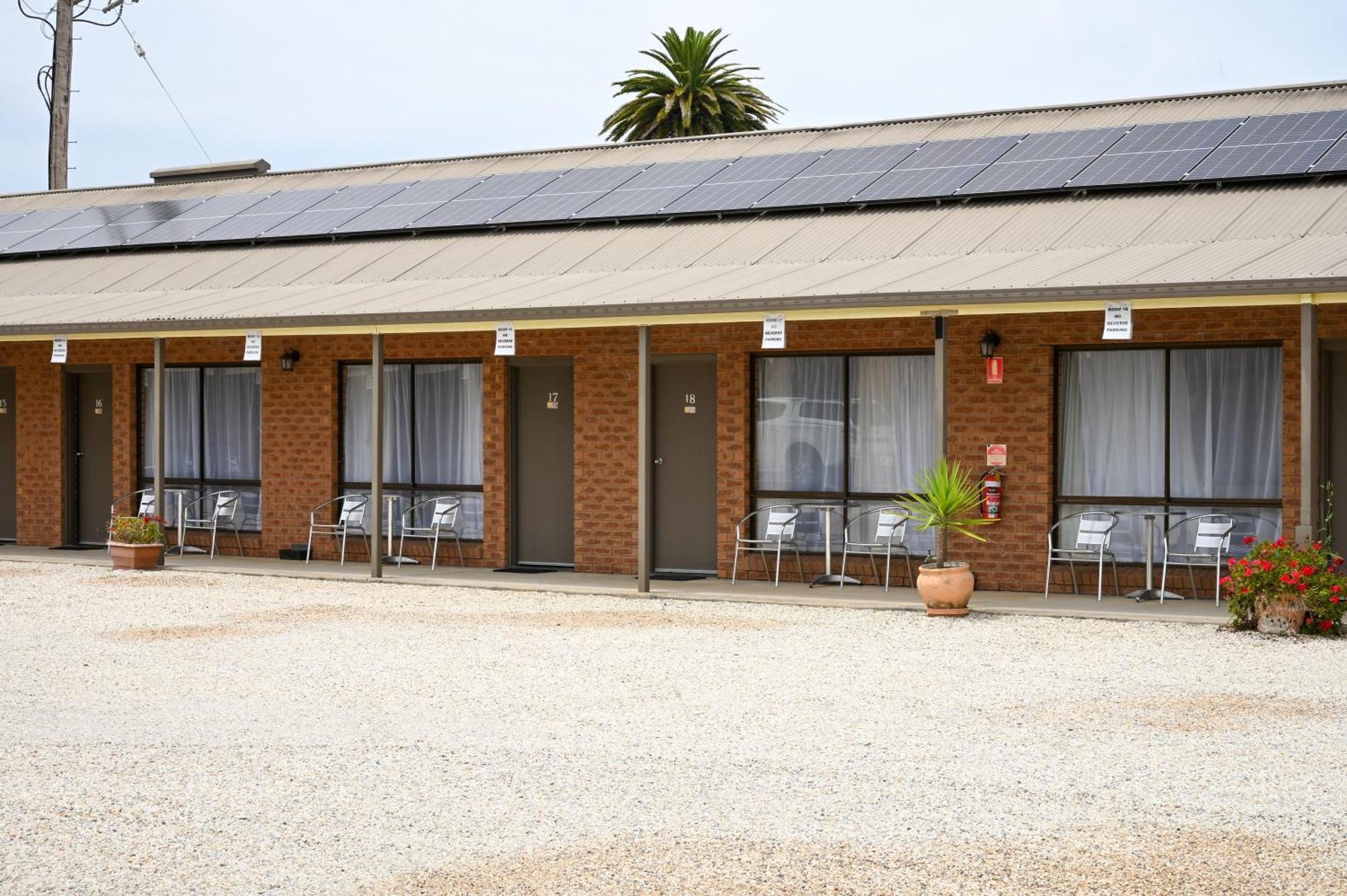 Holbrook Town Centre Motor Inn Εξωτερικό φωτογραφία